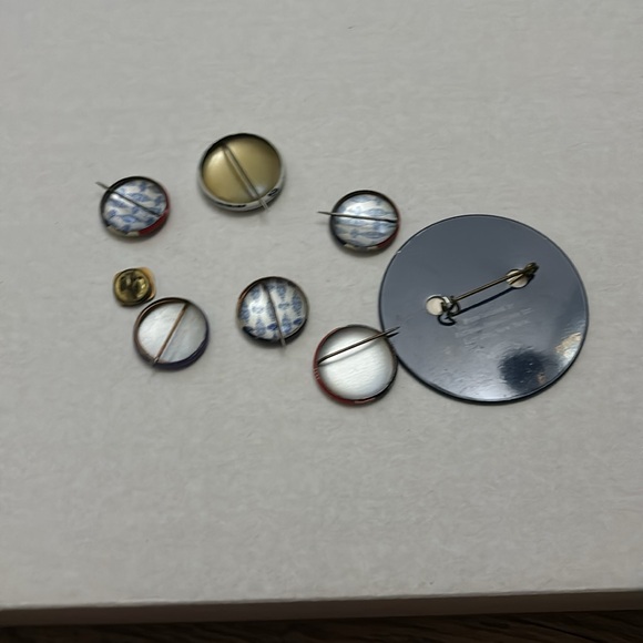 Vintage election pins - Picture 4 of 4